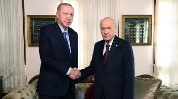 MHP Lideri Devlet Bahçeli’den Cumhurbaşkanı Erdoğan’ın adaylık açıklaması yorumu: “Cumhurbaşkanımızın yapacağı daha çok hizmetler var”