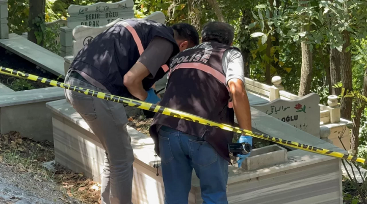 Mezarlıkta esrarengiz olay! Bal mumu bebeğin sırrı araştırılıyor